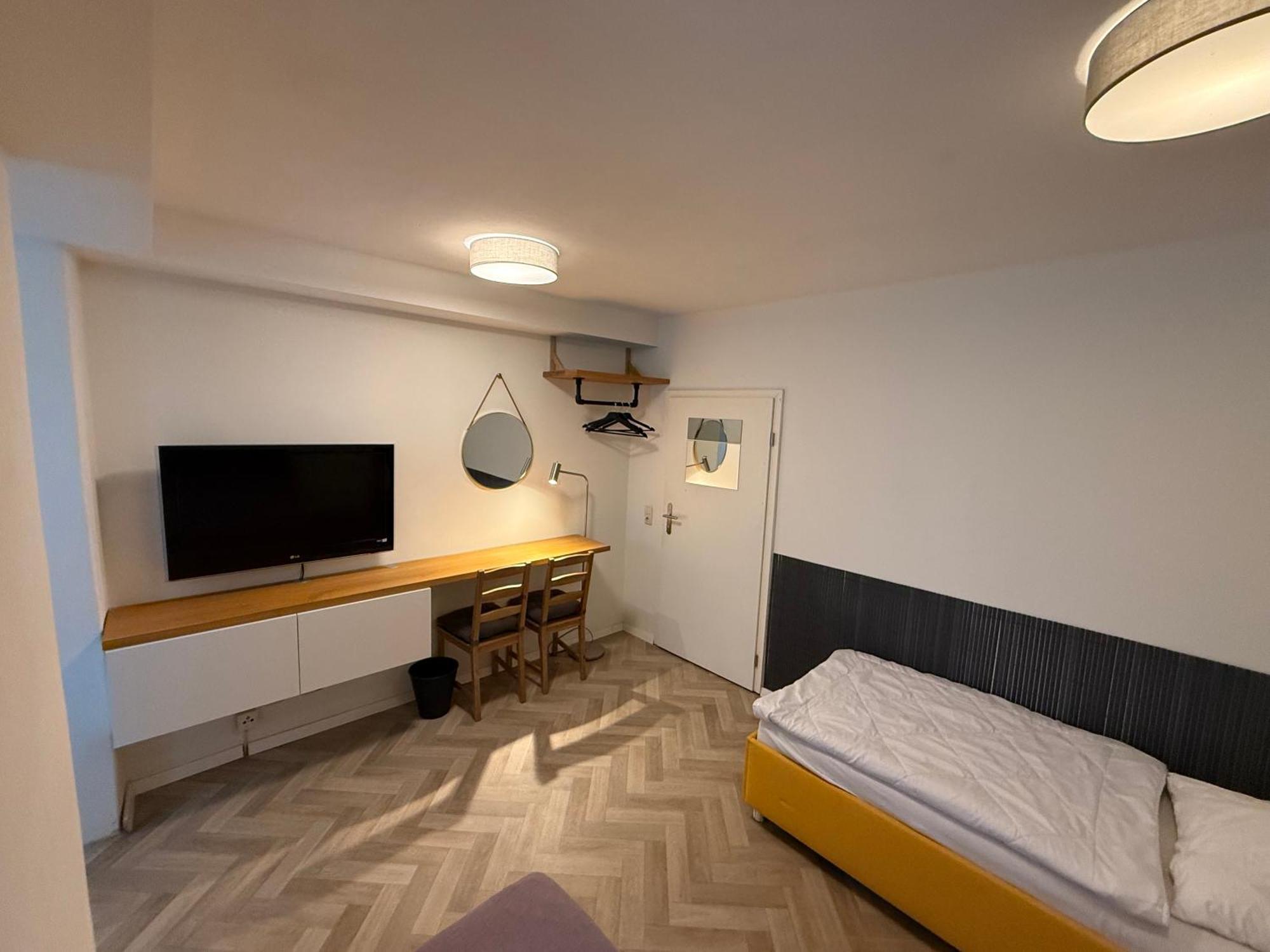 Zentrumsnahes Monteurszimmer Эрфурт Экстерьер фото